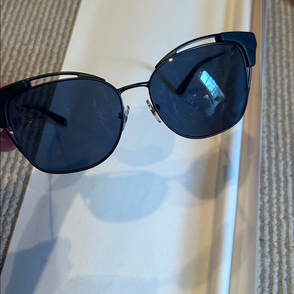 NEW Tory Burch TY 6049 cat eye matte black sunglasses